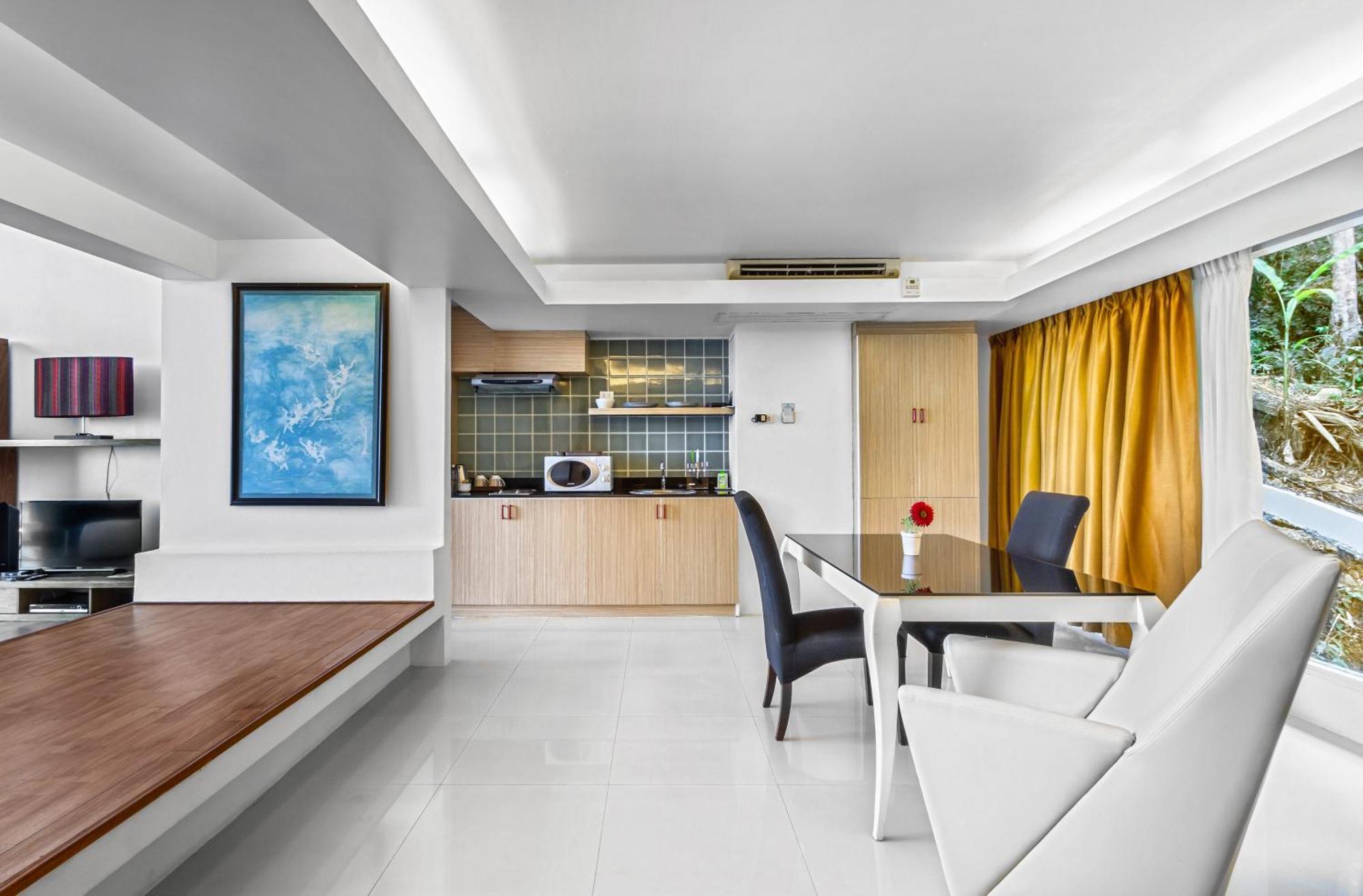 Hilltop Wellness Resort Kathu Pokoj fotografie