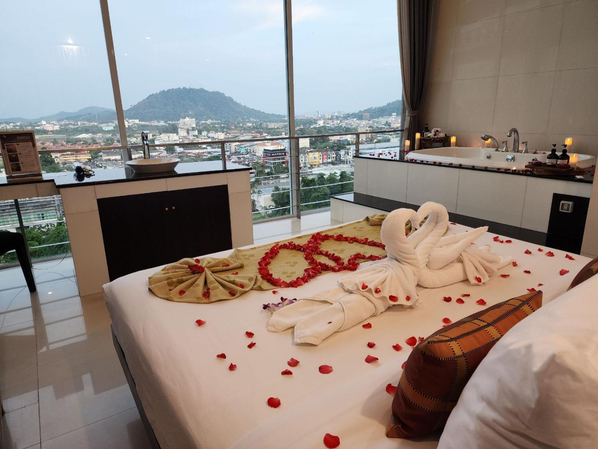 Hilltop Wellness Resort Kathu Exteriér fotografie